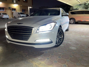 2015 Hyundai Genesis in dubai