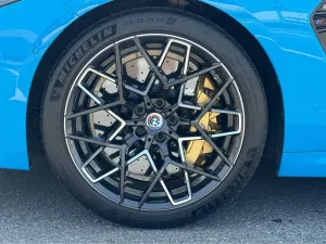 2022 BMW M8