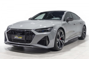 2021 Audi RS7 in dubai