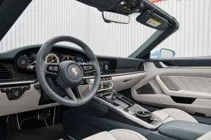 2023 بورش 911 كاريرا