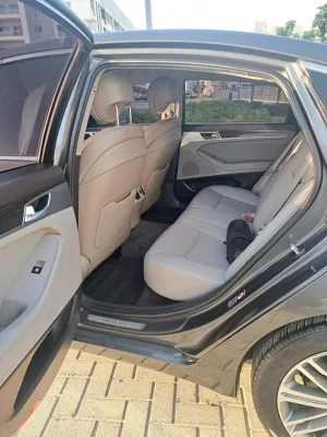 2020 Genesis G80