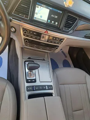 2020 Genesis G80