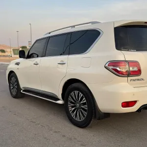 2014 نيسان باترول 