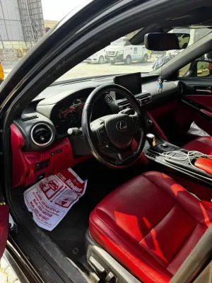 2021 Lexus IS