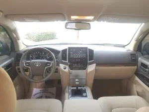 2018 Toyota Land Cruiser