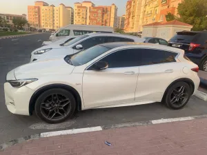 2017 Infiniti QX30
