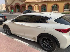 2017 Infiniti QX30