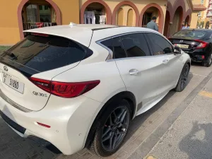 2017 Infiniti QX30
