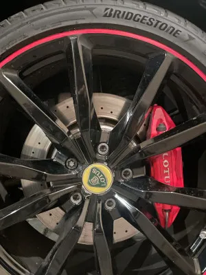 2014 لوتس ايفورا