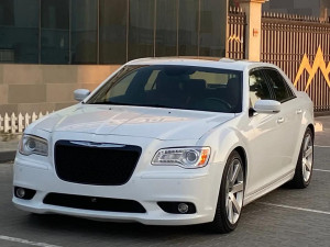 2014 Chrysler 300 in dubai