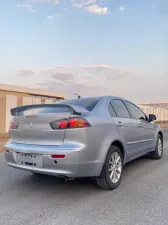 2015 ميتسوبيشي لانسر