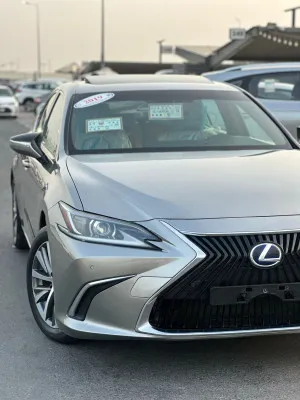 2020 Lexus ES