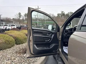 2021 Nissan Titan