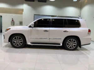 2013 Lexus LX 570