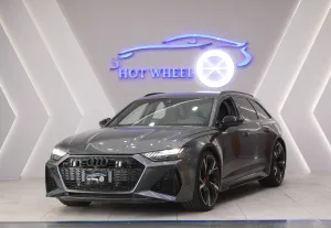 2024 Audi RS6 in dubai