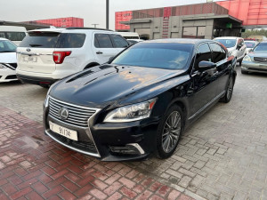 2016 Lexus LS 460 in dubai