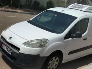 2015 Peugeot Partner in dubai
