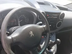 2015 Peugeot Partner