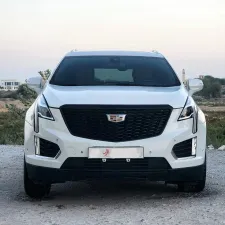 2020 كاديلاك اكس تي ٥