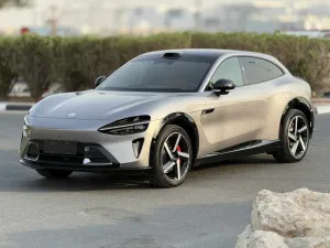 2025 Xiaomi YU7 in dubai