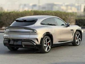 2025 Xiaomi YU7