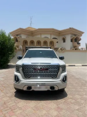 2020 GMC Sierra in dubai