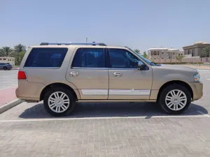 2014 لينكولن نافيجيتور 