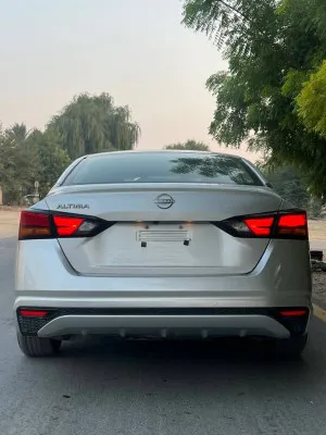 2023 Nissan Altima