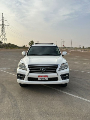 2014 Lexus LX 570 in dubai