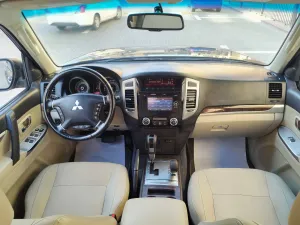 2017 Mitsubishi Pajero