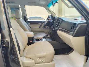 2017 Mitsubishi Pajero