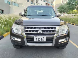 2017 Mitsubishi Pajero