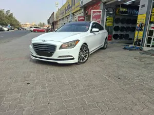 2015 Hyundai Genesis in dubai