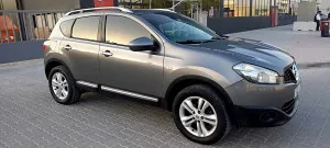 2013 نيسان قاشقاي in dubai