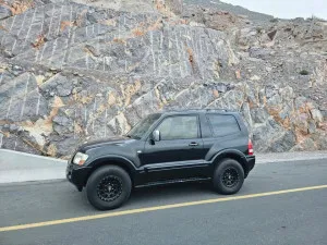 2005 Mitsubishi Pajero