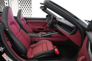 2025 Porsche 911 Carrera