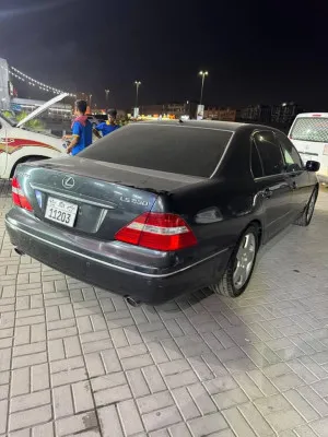 2004 Lexus LS 430