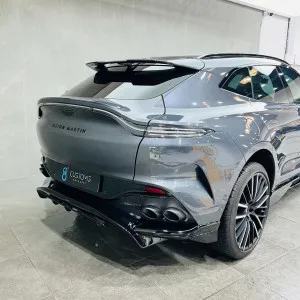 2023 استون مارتن دي بي اكس