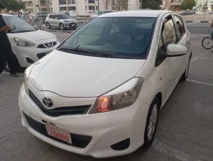 2015 تويوتا ياريس in dubai
