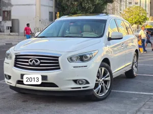 2013 Infiniti JX35 in dubai