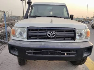 2015 تويوتا لاند كروزر بيك اب in dubai