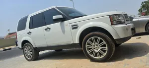 2011 Land Rover LR4 in dubai