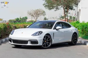 2018 Porsche Panamera in dubai