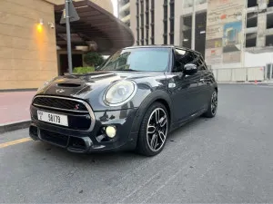2015 Mini John Cooper Works in dubai