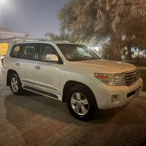 2015 Toyota Land Cruiser in dubai