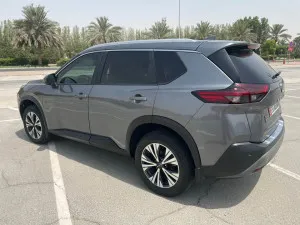 2023 نيسان روج