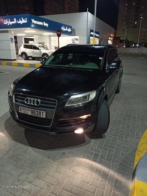 2009 Audi Q7 in dubai