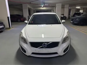 2010 Volvo C30 in dubai