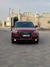 2010 Audi Q7 in dubai