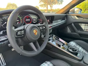 2024 بورش 911 كاريرا
